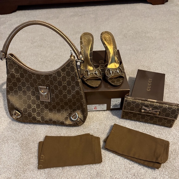Gucci Purse, Shoes & Wallet - Picture 1 of 12